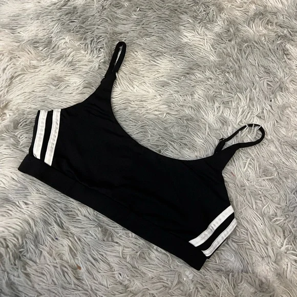 White fox sports bra - Picture 2 of 7